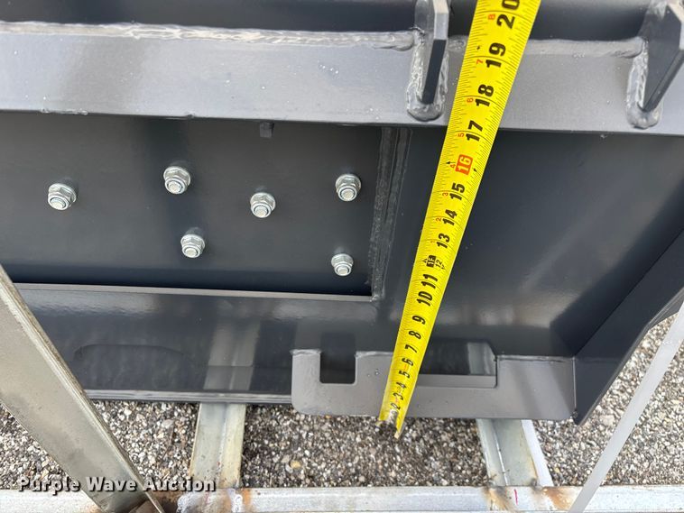 image for item EO4019 2025 WIG XN-PS01-72 skid steer material crusher