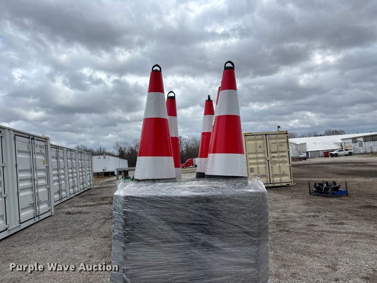 image for item EO4031 (250) IRANCH IRSTC traffic cones