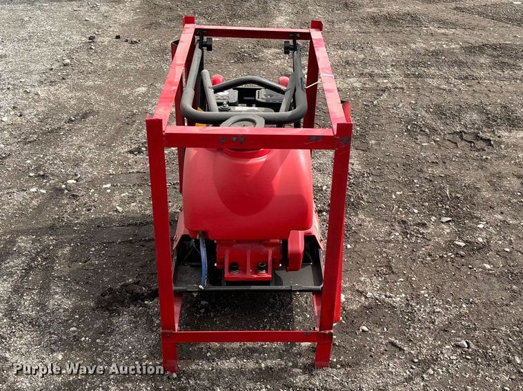 image for item EO4034 Starvox FCP90 plate compactor