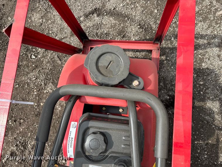 image for item EO4034 Starvox FCP90 plate compactor