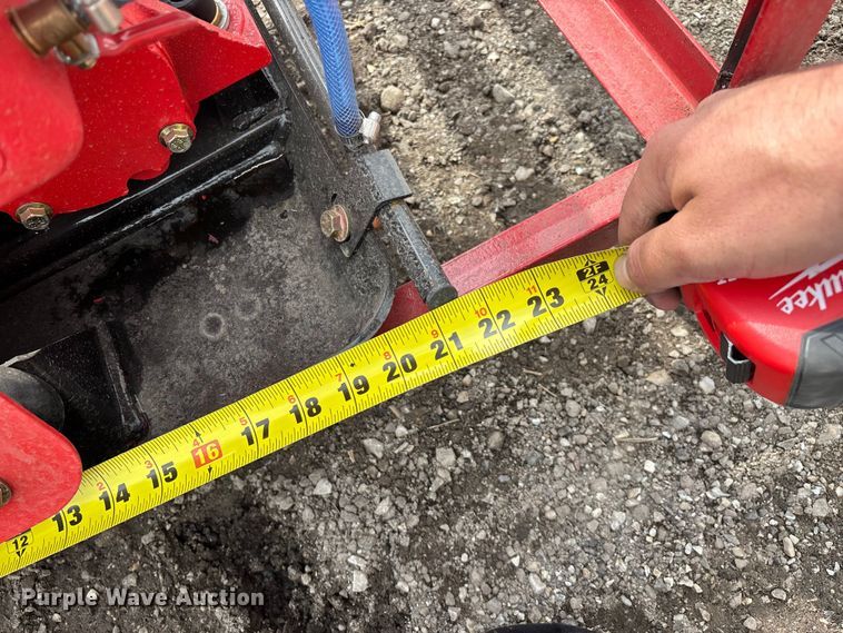 image for item EO4034 Starvox FCP90 plate compactor