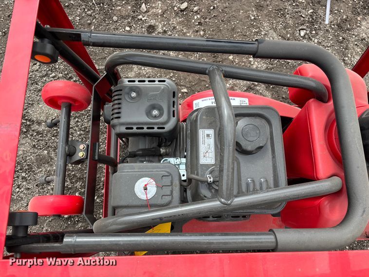 image for item EO4034 Starvox FCP90 plate compactor