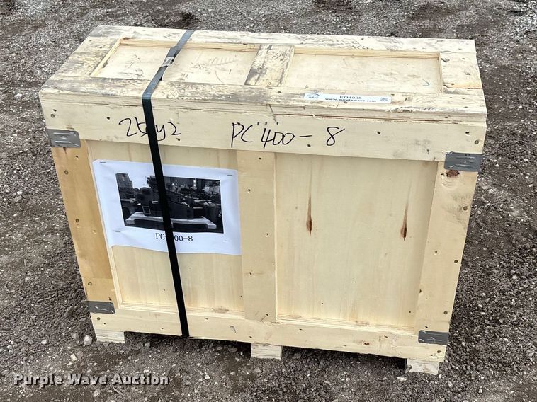 image for item EO4035 PC400 breaker