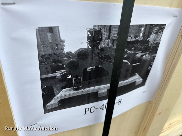 image for item EO4035 PC400 breaker