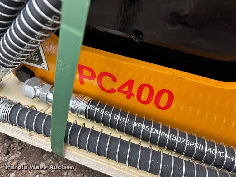 image for item EO4035 PC400 breaker