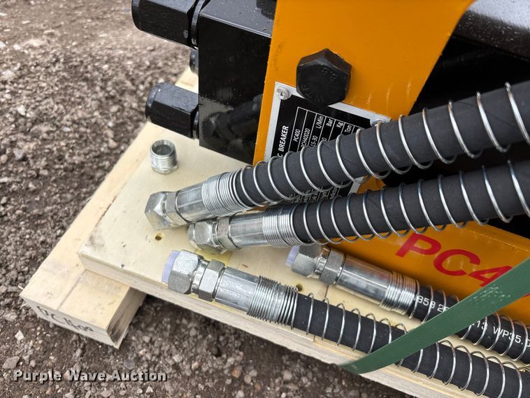 image for item EO4035 PC400 breaker