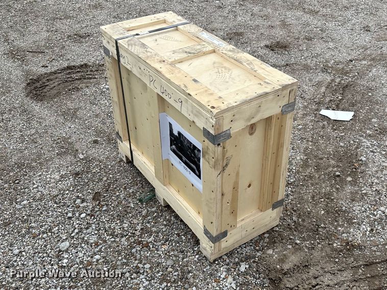 image for item EO4036 PC400 breaker