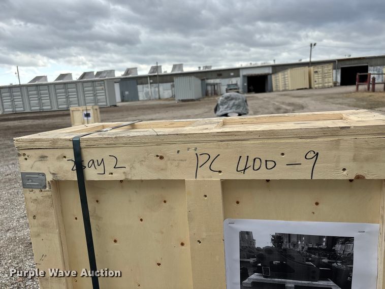 image for item EO4036 PC400 breaker