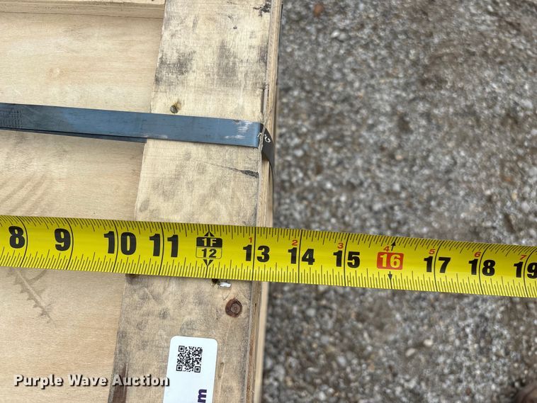 image for item EO4036 PC400 breaker