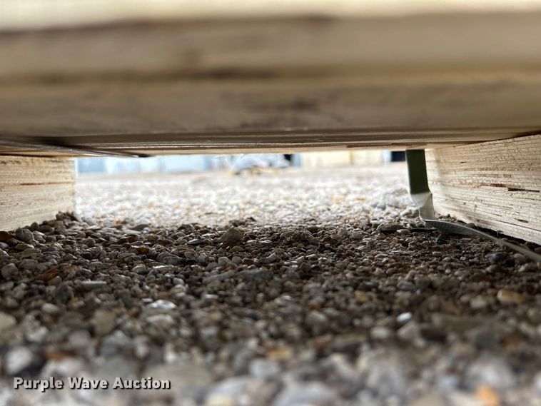 image for item EO4036 PC400 breaker