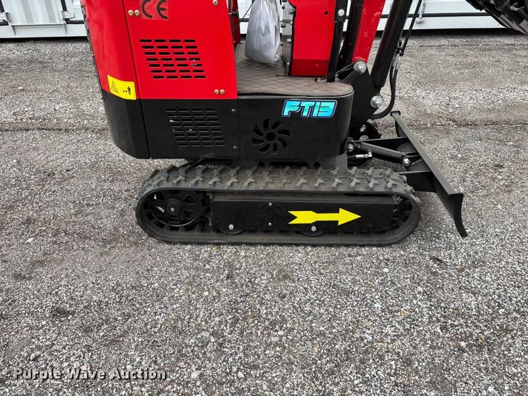 image for item EO4041 Future FT13 mini excavator