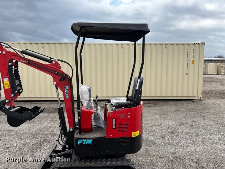 image for item EO4041 Future FT13 mini excavator