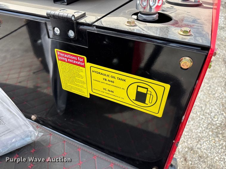 image for item EO4041 Future FT13 mini excavator