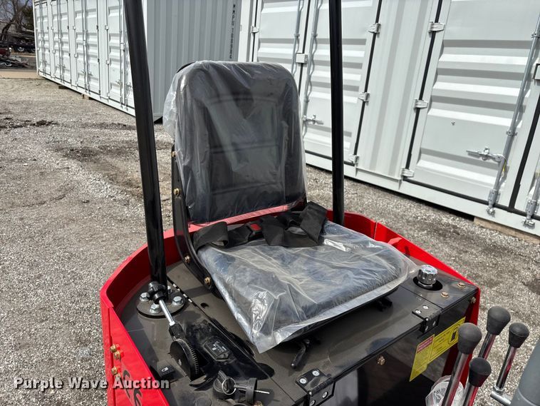 image for item EO4041 Future FT13 mini excavator