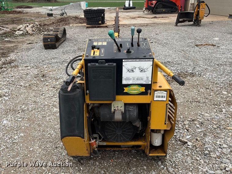 image for item EO4044 Vermeer RTX250 trencher