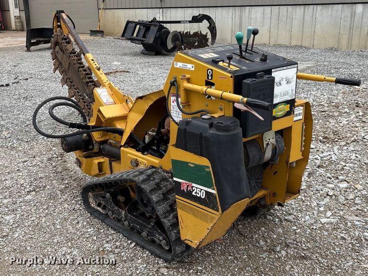 image for item EO4044 Vermeer RTX250 trencher