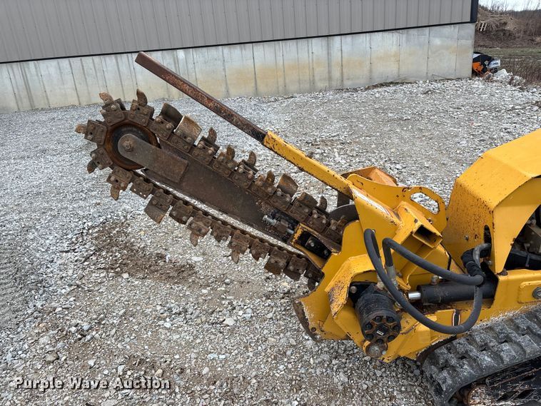 image for item EO4044 Vermeer RTX250 trencher