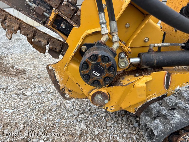 image for item EO4044 Vermeer RTX250 trencher