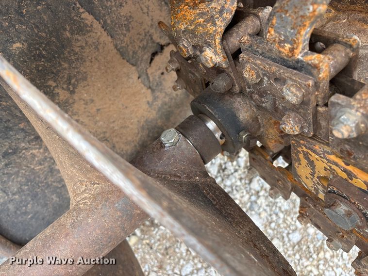 image for item EO4044 Vermeer RTX250 trencher