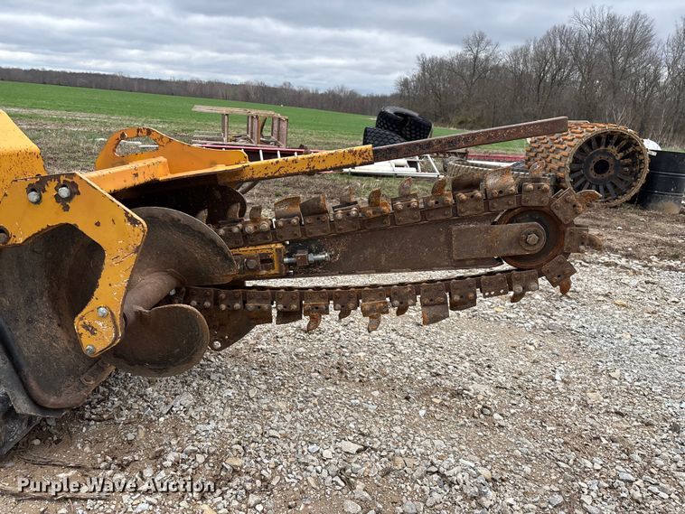image for item EO4044 Vermeer RTX250 trencher