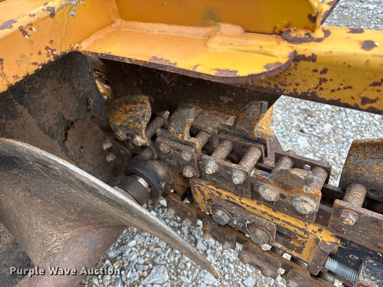 image for item EO4044 Vermeer RTX250 trencher