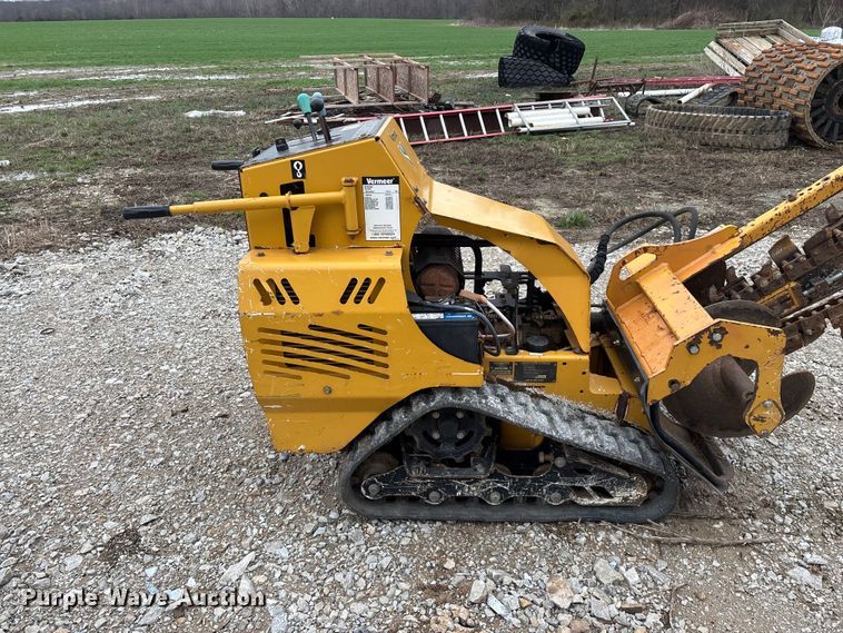 image for item EO4044 Vermeer RTX250 trencher
