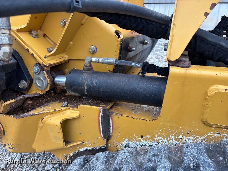 image for item EO4044 Vermeer RTX250 trencher