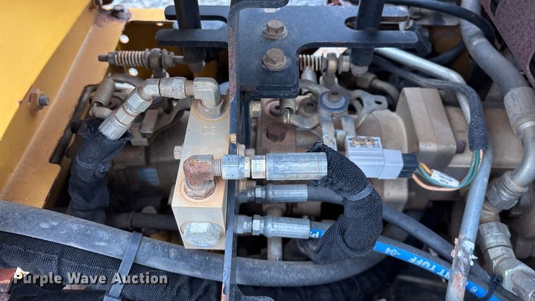 image for item EO4044 Vermeer RTX250 trencher