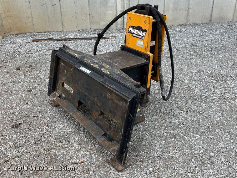 image for item EO4046 Montana 750R Rancher skid steer post driver