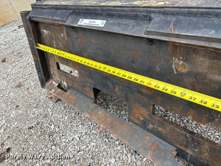 image for item EO4046 Montana 750R Rancher skid steer post driver