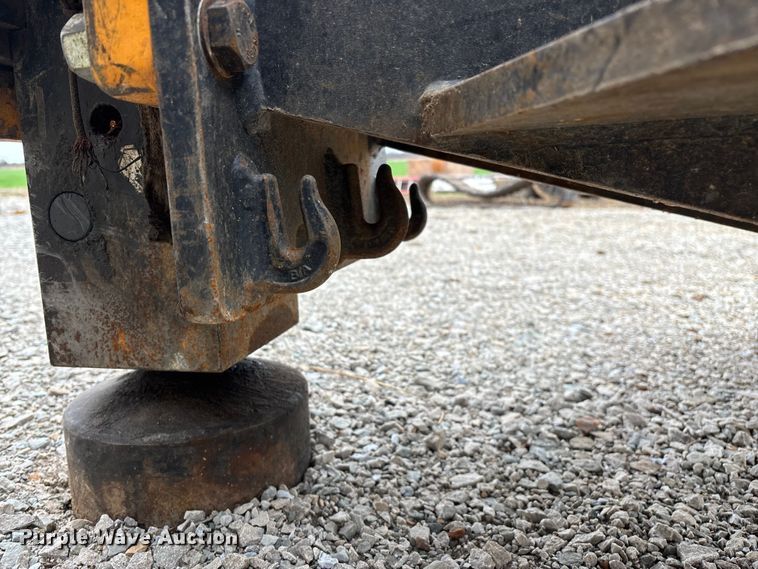 image for item EO4046 Montana 750R Rancher skid steer post driver