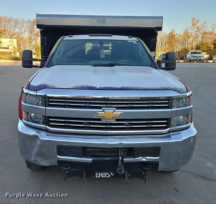 image for item EO4732 2015 Chevrolet Silverado 3500 dump bed pickup truck
