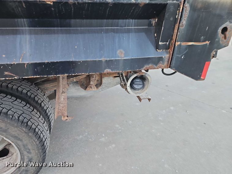 image for item EO4732 2015 Chevrolet Silverado 3500 dump bed pickup truck