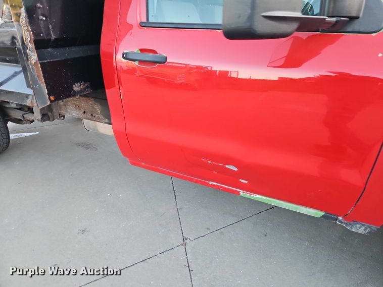 image for item EO4732 2015 Chevrolet Silverado 3500 dump bed pickup truck