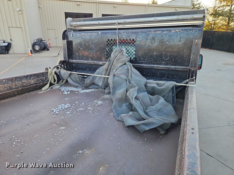 image for item EO4732 2015 Chevrolet Silverado 3500 dump bed pickup truck