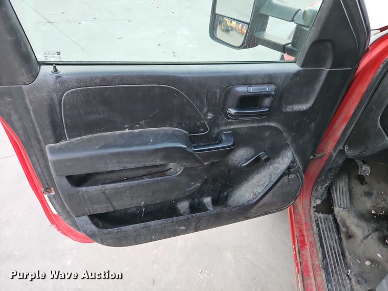 image for item EO4732 2015 Chevrolet Silverado 3500 dump bed pickup truck