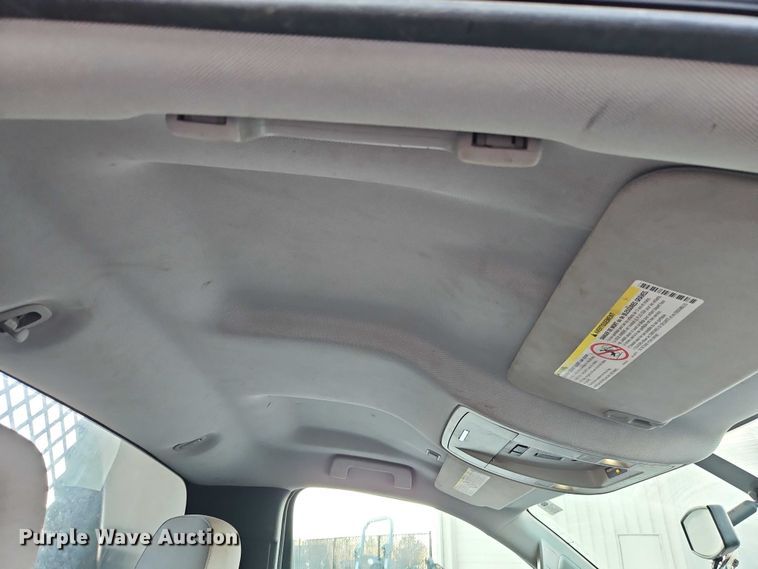 image for item EO4732 2015 Chevrolet Silverado 3500 dump bed pickup truck