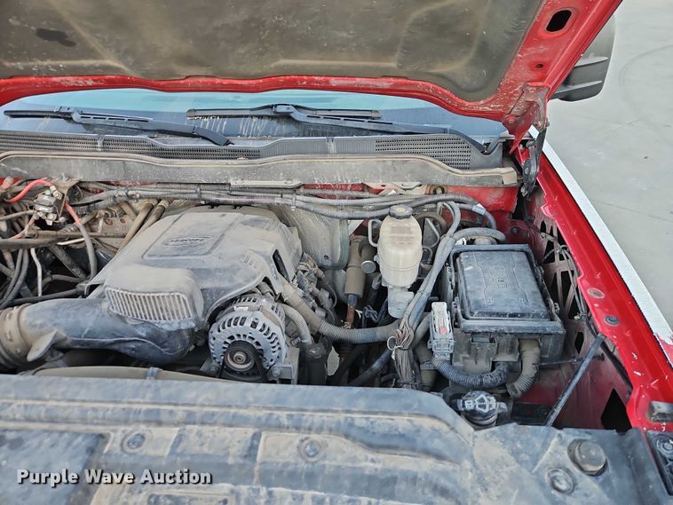 image for item EO4732 2015 Chevrolet Silverado 3500 dump bed pickup truck