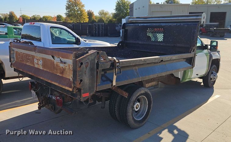 image for item EO4734 2016 Chevrolet Silverado 3500 dump bed pickup truck
