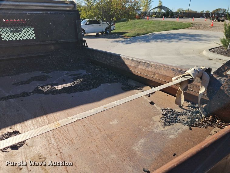 image for item EO4734 2016 Chevrolet Silverado 3500 dump bed pickup truck