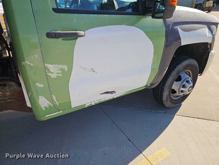 image for item EO4734 2016 Chevrolet Silverado 3500 dump bed pickup truck