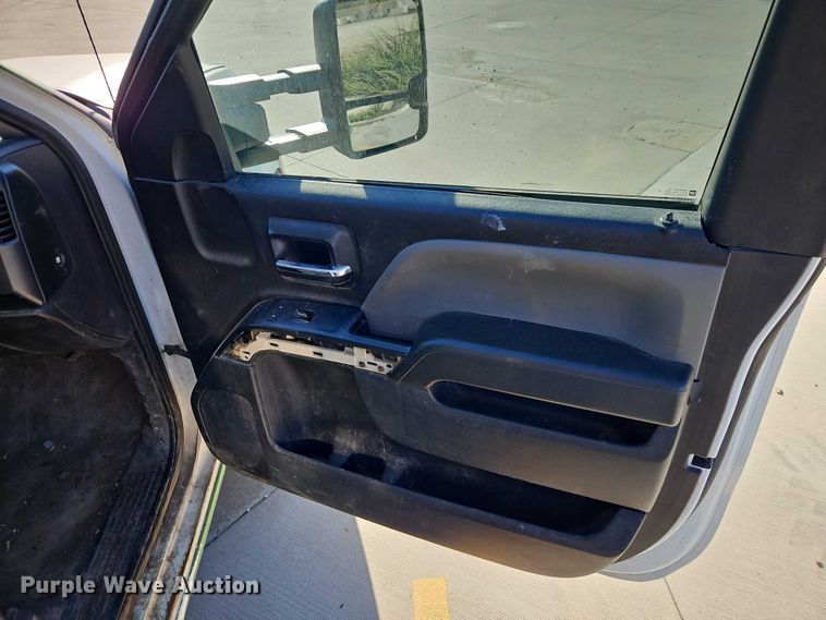 image for item EO4734 2016 Chevrolet Silverado 3500 dump bed pickup truck