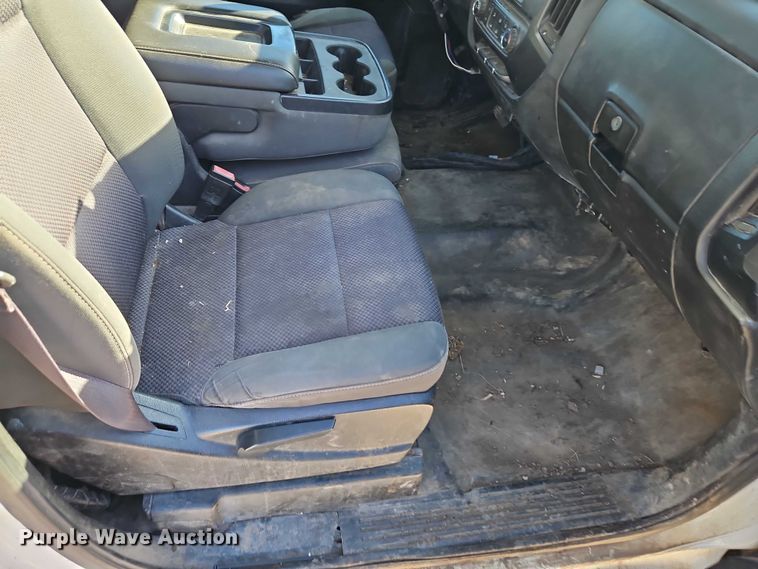 image for item EO4734 2016 Chevrolet Silverado 3500 dump bed pickup truck