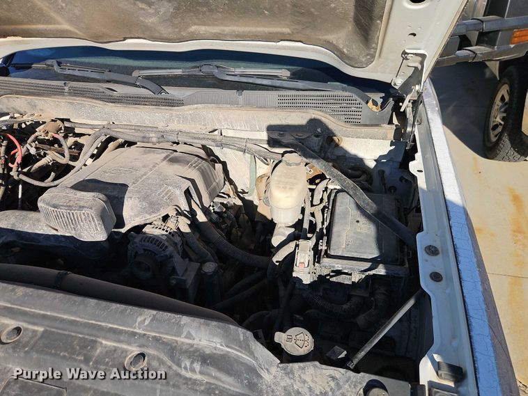 image for item EO4734 2016 Chevrolet Silverado 3500 dump bed pickup truck