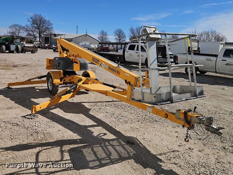 image for item EO7035 2016 Haulotte 3632T boom lift