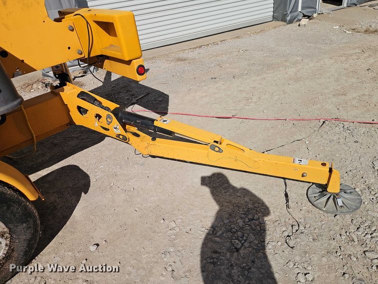 image for item EO7036 2015 Houlette 3632T boom lift