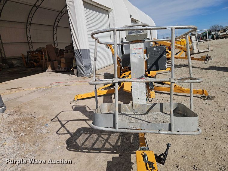 image for item EO7036 2015 Houlette 3632T boom lift