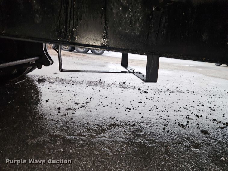 image for item EO7059 2019 Kaufman Trailers equipment trailer