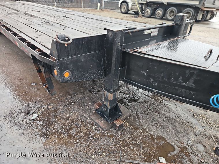 image for item EO7059 2019 Kaufman Trailers equipment trailer