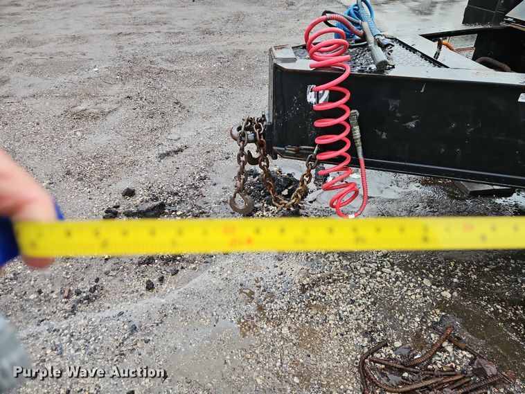 image for item EO7059 2019 Kaufman Trailers equipment trailer